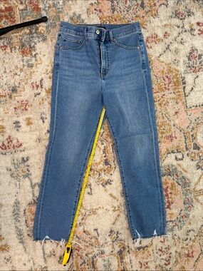 Express Slim Super High-Rise Women’s Jeans in Medium Blue size 4/27